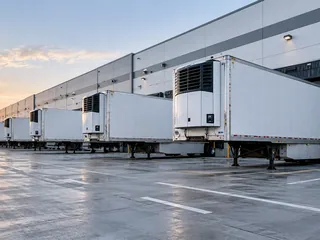 Refrigerated docks — logistics illustration